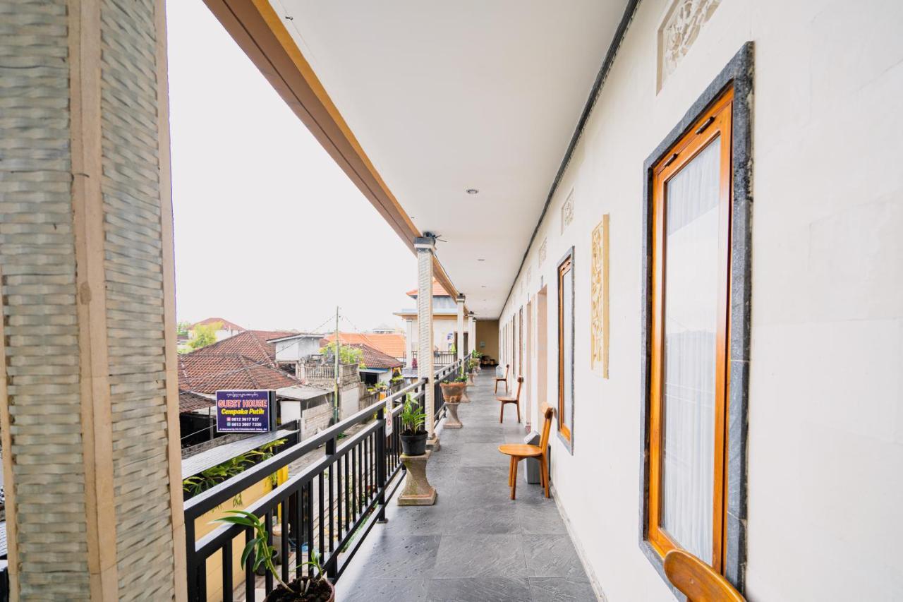 Guesthouse Cempaka Putih Seminyak  Ngoại thất bức ảnh