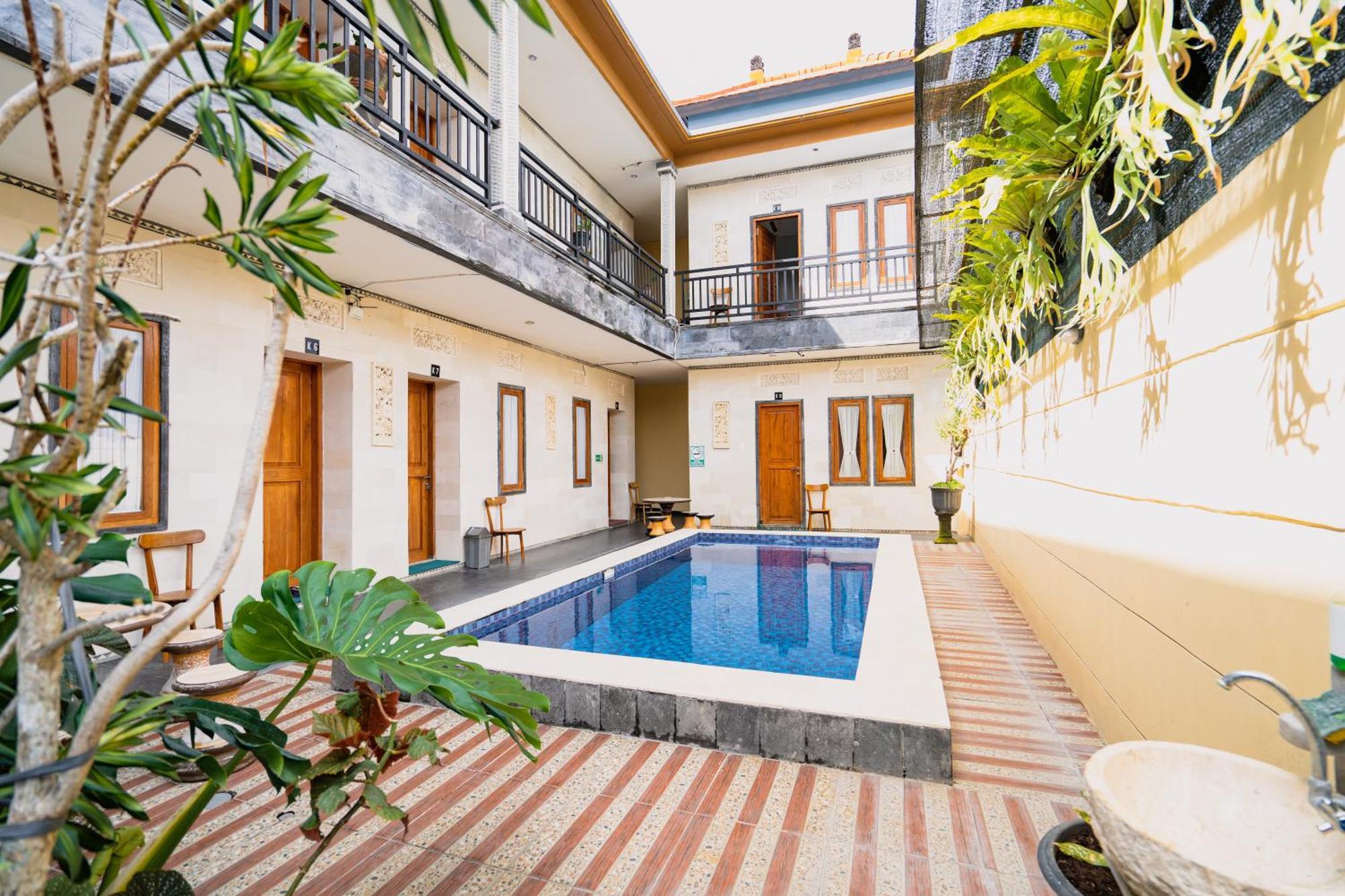 Guesthouse Cempaka Putih Seminyak  Ngoại thất bức ảnh